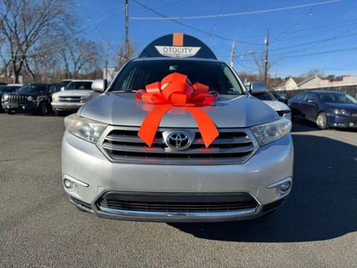 2013 Toyota Highlander SE
