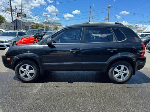 Obsidian Black 2005 Hyundai TUCSON GL