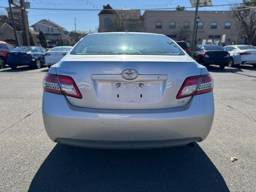Classic Silver Metallic 2010 Toyota Camry LE