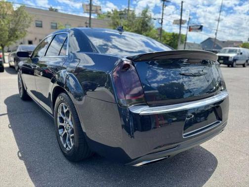 2016 Chrysler 300 Limited