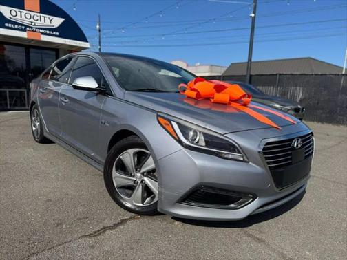 2016 Hyundai SONATA Hybrid Limited