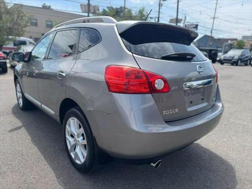 2011 Nissan Rogue SV