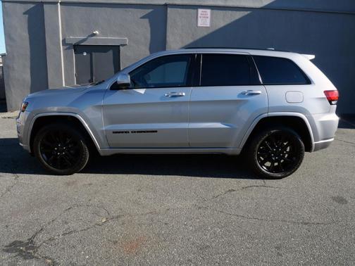 2019 Jeep Grand Cherokee Altitude