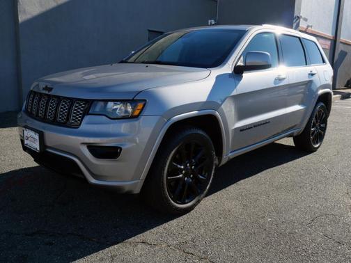 2019 Jeep Grand Cherokee Altitude