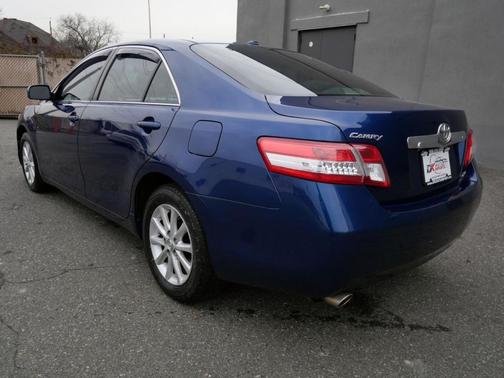2011 Toyota Camry XLE