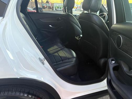 2020 Mercedes-Benz GLC 300 4MATIC