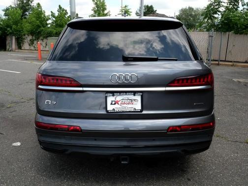2021 Audi Q7 55 Prestige