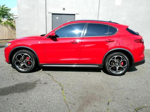 2022 Alfa Romeo Stelvio Ti