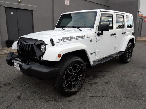 2017 Jeep Wrangler Unlimited Smoky Mountain 4x4