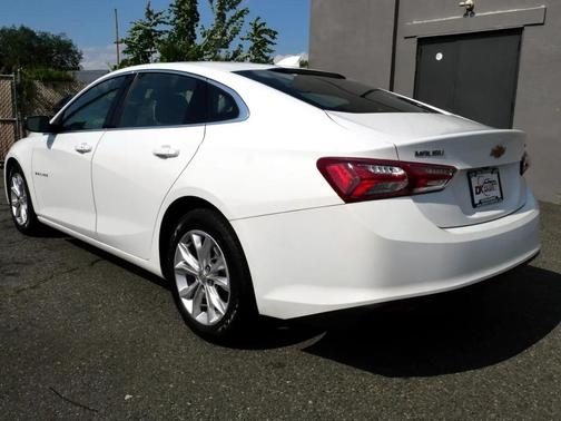 2022 Chevrolet Malibu FWD LT