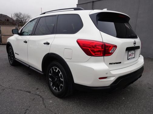 2020 Nissan Pathfinder SL 4WD