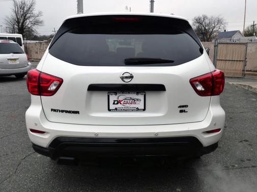2020 Nissan Pathfinder SL 4WD
