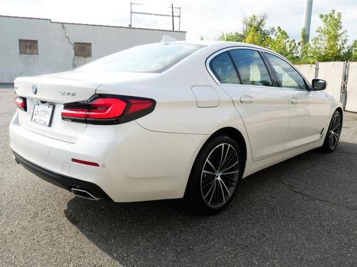2022 BMW 530 i xDrive