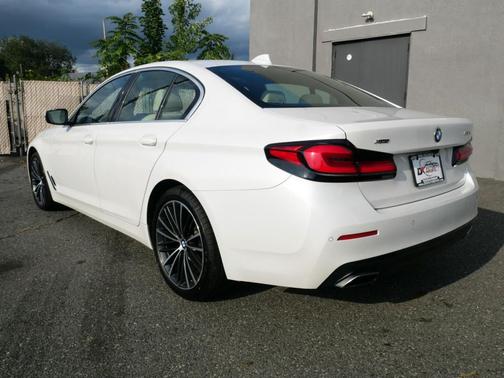 2022 BMW 530 i xDrive