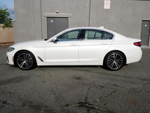 2022 BMW 530 i xDrive