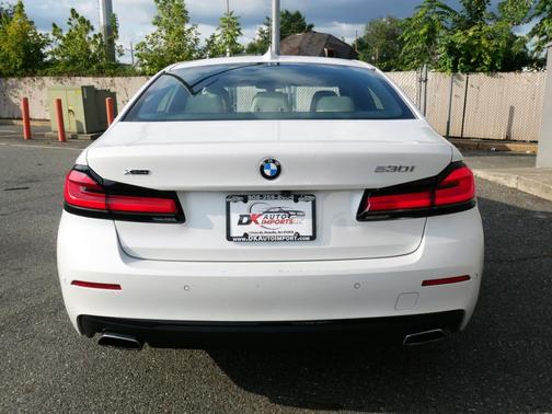 2022 BMW 530 i xDrive