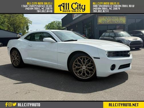 Summit White 2013 Chevrolet Camaro 1LT