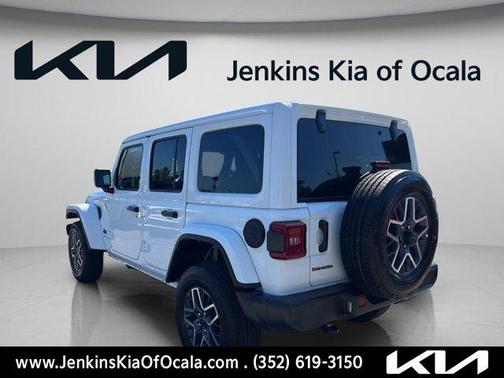 Bright White Clearcoat 2025 Jeep Wrangler Sahara