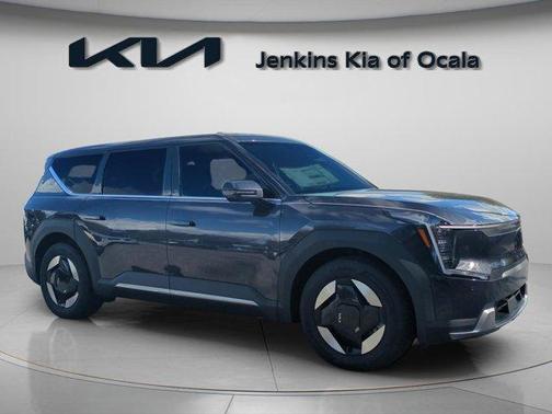 Metal 2026 Kia EV9 Light Short Range