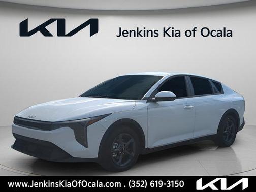 Snow White Pearl 2026 Kia K4 LXS