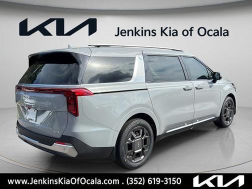 Ceramic Silver 2026 Kia Carnival Hybrid SX
