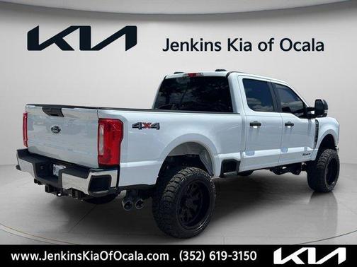 Oxford White 2025 Ford F-350 XL
