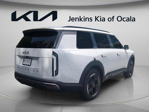 Glacial White Pearl 2027 Kia Telluride EX