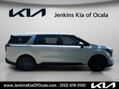 Snow White Pearl 2026 Kia Carnival LXS