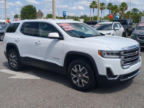 2023 GMC Acadia SLE