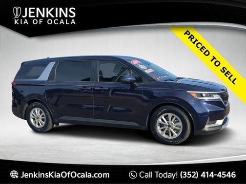 2024 Kia Carnival LX