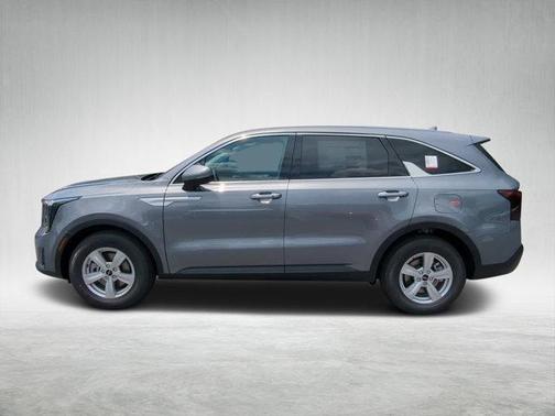2025 Kia Sorento LX