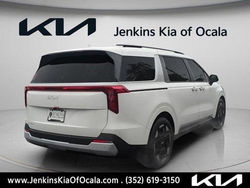 Snow White Pearl 2026 Kia Carnival EX