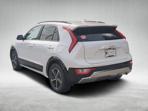 2025 Kia Niro SX