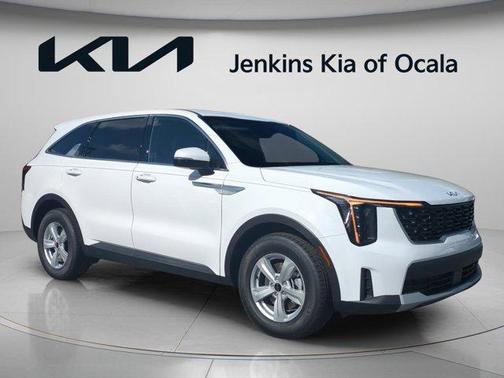 Glacial White Pearl 2026 Kia Sorento LX