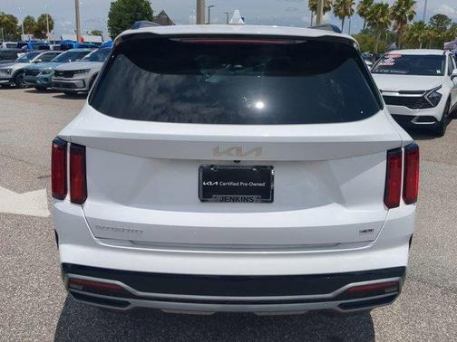 2023 Kia Sorento SX