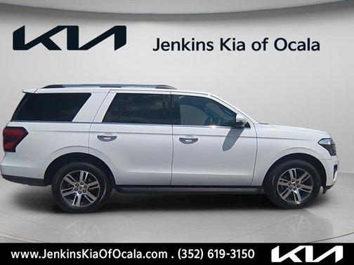 Oxford White 2024 Ford Expedition Limited