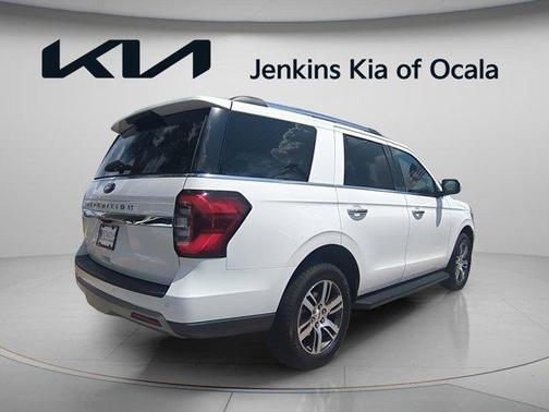Oxford White 2024 Ford Expedition Limited