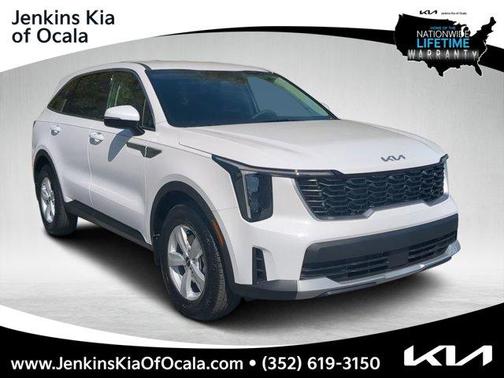2025 Kia Sorento LX