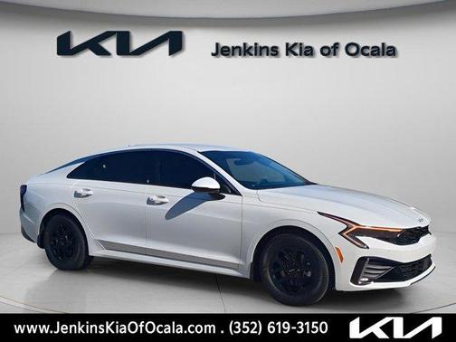 Snow White Pearl 2026 Kia K5 LXS