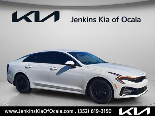 Snow White Pearl 2026 Kia K5 LXS