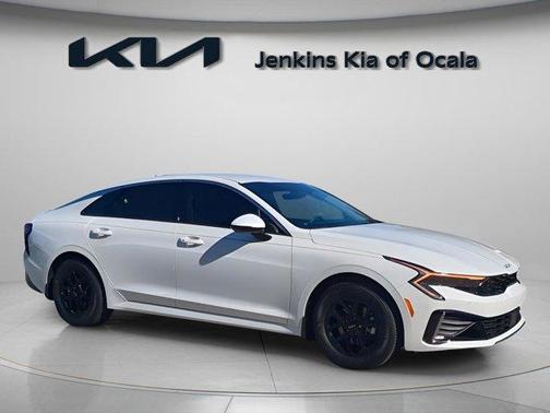 Snow White Pearl 2026 Kia K5 LXS