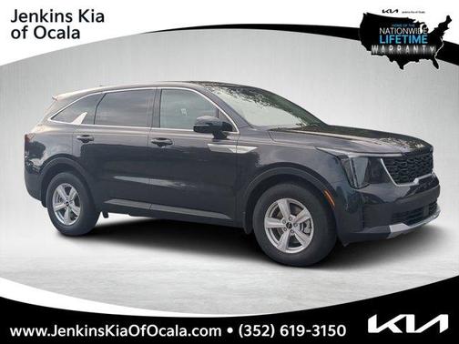 2025 Kia Sorento LX