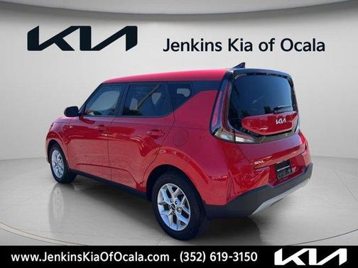 Inferno Red 2023 Kia Soul LX