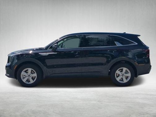 2025 Kia Sorento LX