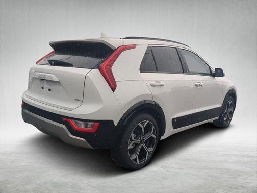 2025 Kia Niro EX Touring