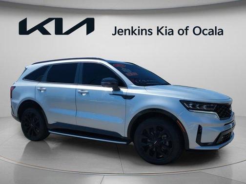 2022 Kia Sorento SX
