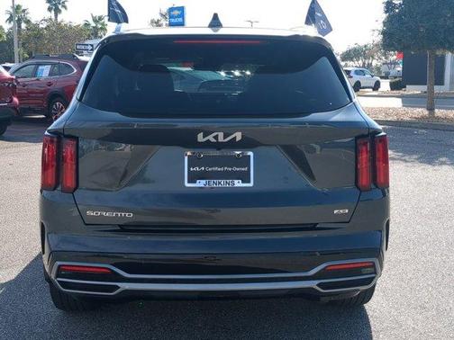 2023 Kia Sorento SX