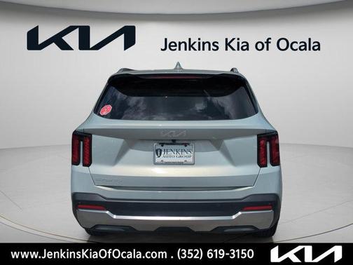 Ivory Silver 2026 Kia Sorento S