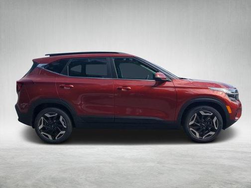 2025 Kia Seltos SX