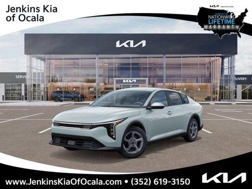 2025 Kia K4 LXS